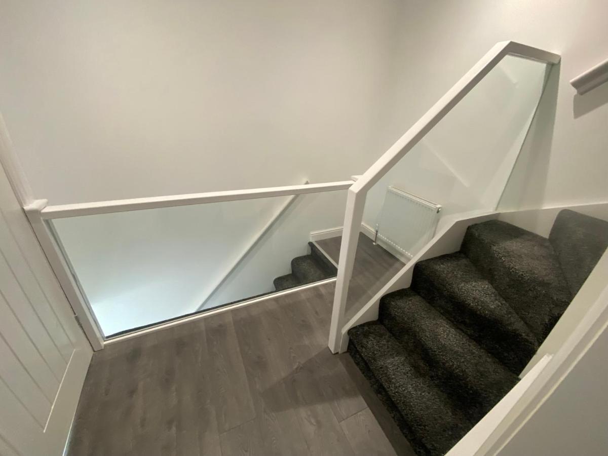 Entire Luxury House Villa Elland Екстериор снимка