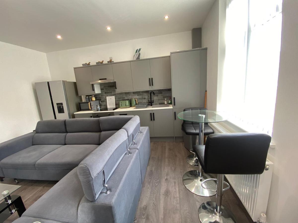 Entire Luxury House Villa Elland Екстериор снимка