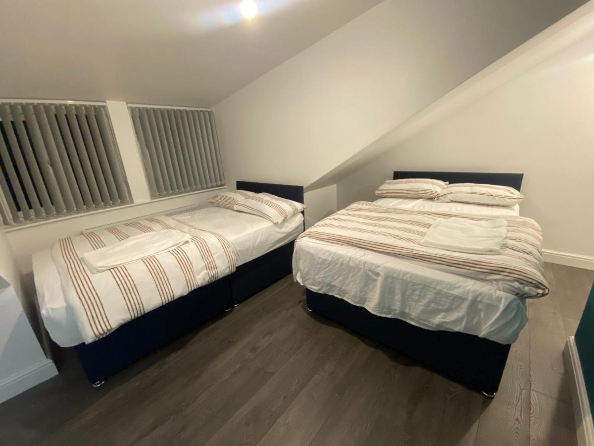 Entire Luxury House Villa Elland Екстериор снимка